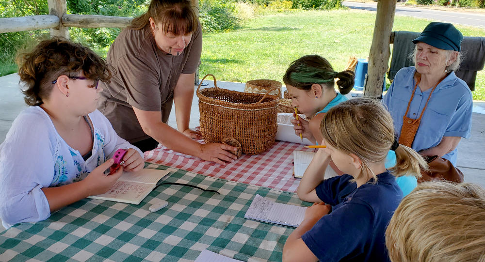 Stephanie Craig teaching baskets